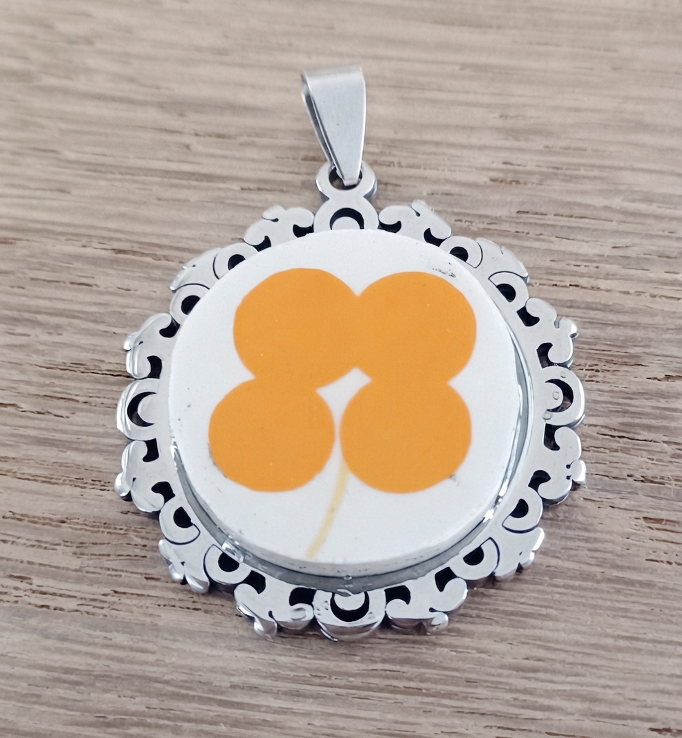 Pendentif "Eclat solaire"